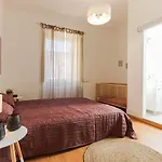 Charming Avenida By Homing