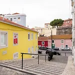 Altido Charming Apartments Near Necessidades Palace