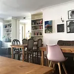 Oasis Backpackers\' Hostel Lisbon Cowork & Coliving