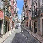 Bairro Alto Cosy By Homing