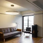 Luxury Apartment Near Fonte Luminosa