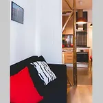 Welcome To Alcantara Apartment