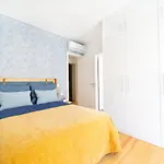 Blue By The River 1 - Elegant Two-Bedroom In Santos