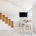 Olala Lisbon Oriente Suites C
