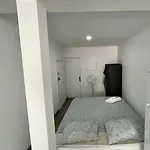 Rua De O Século Apartments