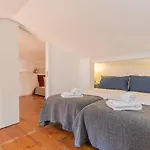 Alfama 2Bdr Duplex Apartment W/ Balcony By Lovelystay