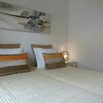 Bairrus Lisbon Apartments Mourisca