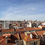 Joivy Cosy 2-Bed Flat In Arroios