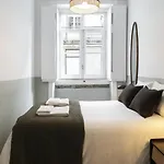 Downtown Flat With Design And Comfort At Downtown