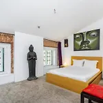 Kuta Loft Alfama