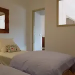 Central 2 bedroom apt w/Garden&Pantheon Views