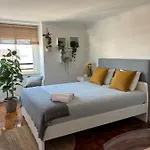 Quarto Privativo Com Varanda E Vista Para O Rio