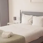 Ola Lisboa ! Central Apartment Lightning Quiet View Garden 10Mn Airport
