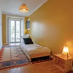 Peaceful 2Bedrooms W Patio In Lisbon