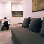 Modern Central Studio B Chiado