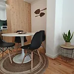 Jeronimos Apartments Best Place In Lisbon - 1º D