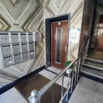 Lisbon Room With Ac In Penha De Franca, Lisbon