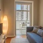 Succeed Campo Pequeno Guest House