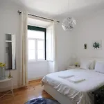 Lisbon Anjos Family Apartment