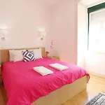 Lisbon Anjos Family Apartment