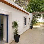 Whome Urban Escape: 1-Br W/Mezzanine Near Campo Ourique