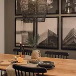 Nistos - 3 Bedrooms In Alvalade