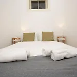 Vintage Apartment W/ Terrace