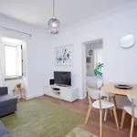 Charming Apartment Near Metro