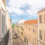 Luxury Smart Flat W/ River Views