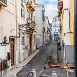 Escadinhas Da Santa Apartment