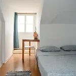 Santos Apartment In Central Lisbon With River View