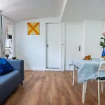 Cozy 3 Bedroom Apt In Lively Bairro Alto