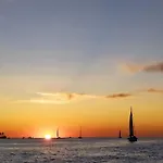 Be Local - Sleep Aboard The Santa Maria Sailing Boat In Lisbon