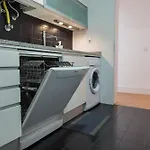 LovelyStay - Bright&spacious flat in Graça