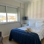 New Aqueduct View Romantic Apartment In Campolide - 2B