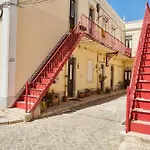 Lisbon Nest