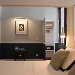 Casa Amora Studio Apartments