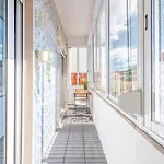 GuestReady - Vibrant 2BR Apartment