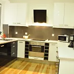 Marques Classy Apartment By Be@Home