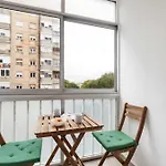 Beautiful One Bedroom Apartment near Benfica