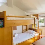 Lovely 2 Bedroom Apartment With Terrace In Cascais