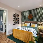 Flh Campo Ourique Afro-Bohemian Retreat