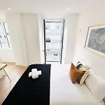 Lisbon City Center 3 Bedroom Flat Next To Avenida Almirante Reis