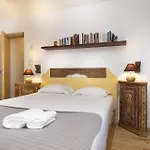 Apartment With Terrace In Downtown - Ttl279