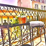 Charming Flat In Chiado-Lisbon