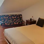 Quartos No Bairro Alto De Lisboa Em Acomodacao Partilhada