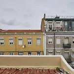 Alcantara Like A Local