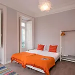 B1 Bairro Alto - Bica Central Spacious Bright