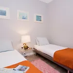 B1 Bairro Alto - Bica Central Spacious Bright