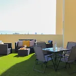 One Bedroom Apartment With Stunning River Views And Private Rooftop!